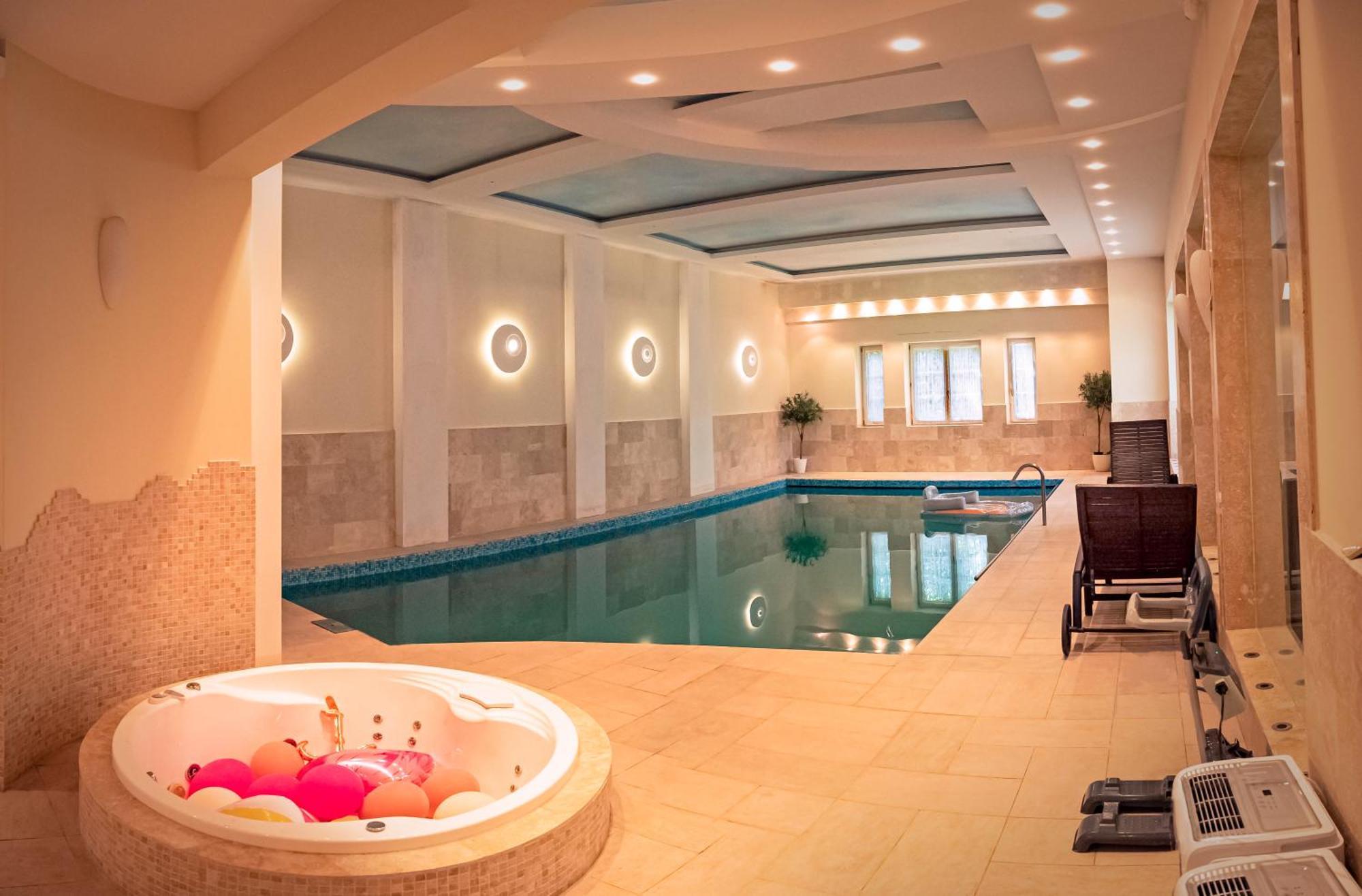 Luxury Villa Indoor Pool Warsaw Magdalenka Экстерьер фото